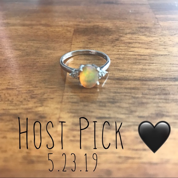 Jewelry - HP🎉10k White Gold Opal & White Zircon Ring Size 6